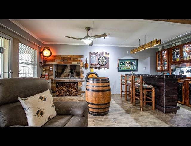 4 BEDROOM HOUSE FOR SALE IN VERWOERDPARK
